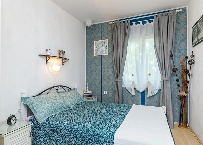Cozy With Private Garden - Happy * Drazice