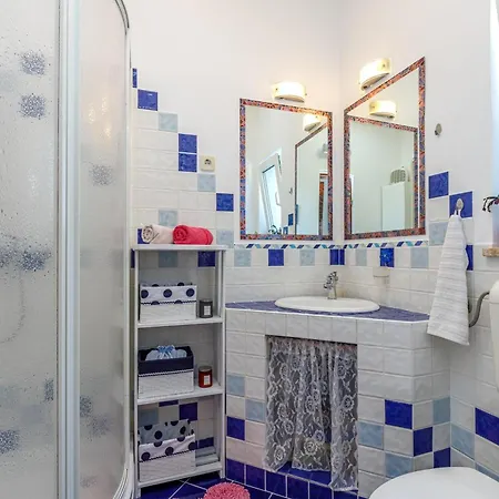 Cozy With Private Garden - Happy * Drazice