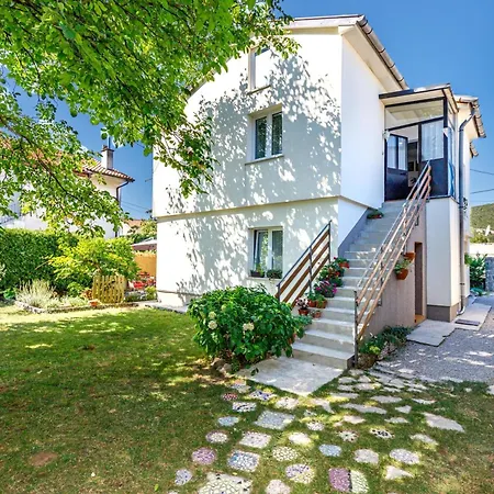 Cozy With Private Garden - Happy * Drazice